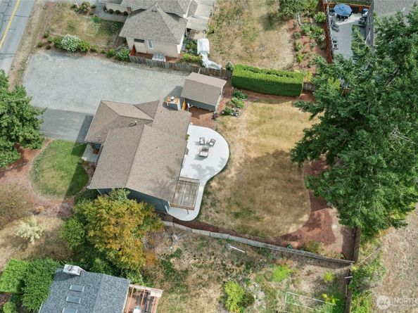 1132 Crawford Rd, Lynnwood WA 98036