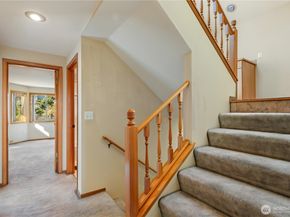 7044 18th Avenue NE, Seattle WA 98115