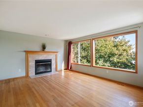 7044 18th Avenue NE, Seattle WA 98115