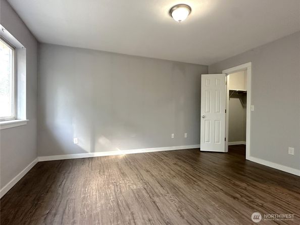 12025 Phinney Avenue N, Seattle WA 98133