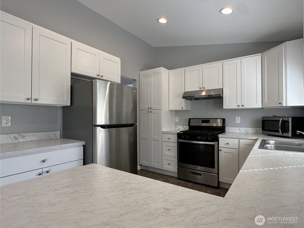 12025 Phinney Avenue N, Seattle WA 98133