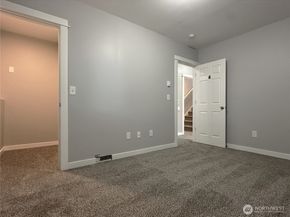 12025 Phinney Avenue N, Seattle WA 98133