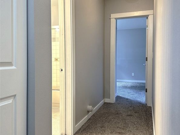 12025 Phinney Avenue N, Seattle WA 98133