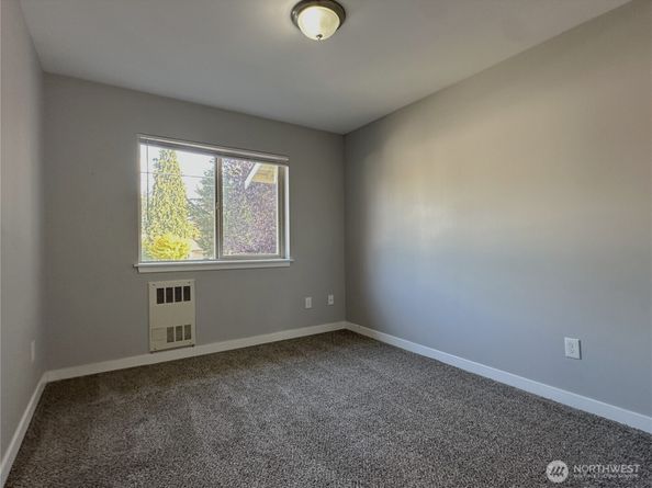12025 Phinney Avenue N, Seattle WA 98133