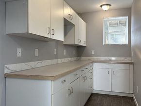 12025 Phinney Avenue N, Seattle WA 98133