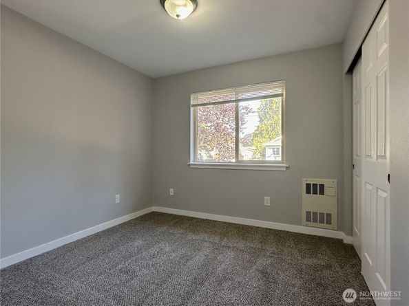 12025 Phinney Avenue N, Seattle WA 98133