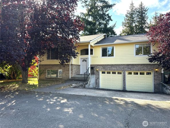 12025 Phinney Avenue N, Seattle WA 98133