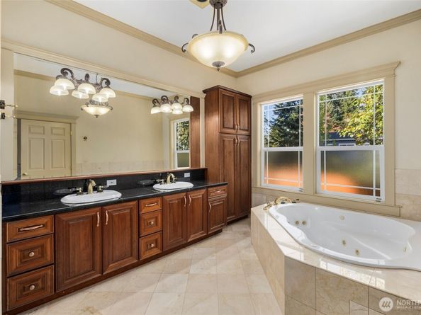 4131 153rd Avenue SE, Bellevue WA 98006