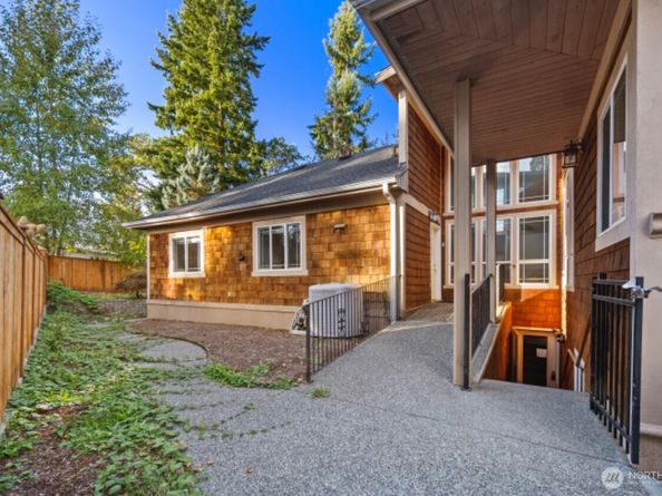 4131 153rd Avenue SE, Bellevue WA 98006
