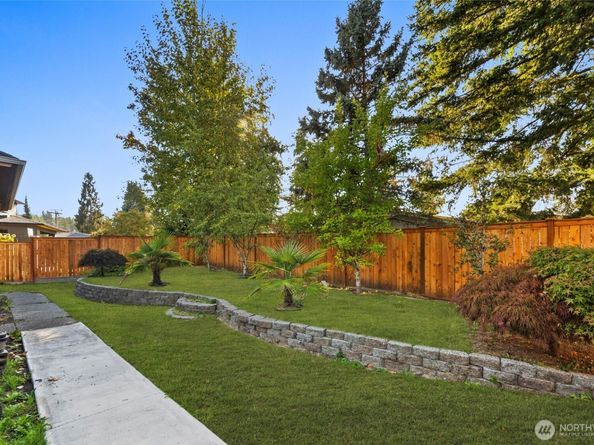 4131 153rd Avenue SE, Bellevue WA 98006