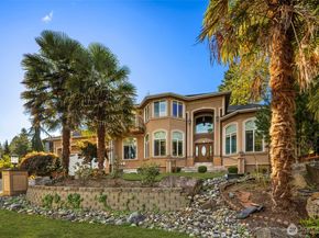 4131 153rd Avenue SE, Bellevue WA 98006