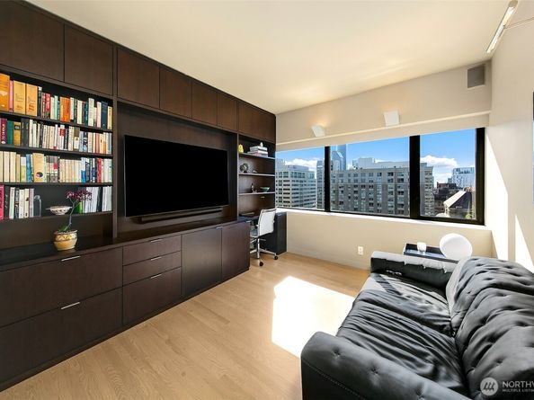 1301 Spring Street 14D, Seattle WA 98104