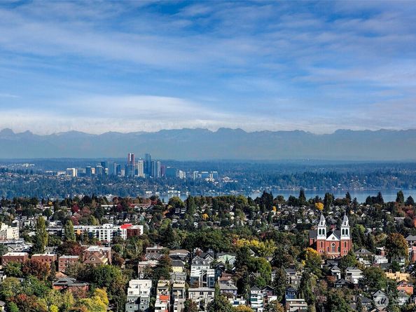1301 Spring Street 14D, Seattle WA 98104