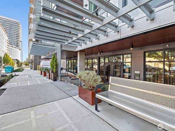 1085 103rd Avenue NE 227, Bellevue WA 98004
