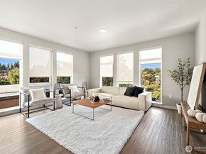 1085 103rd Avenue NE 227, Bellevue WA 98004