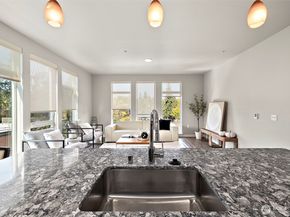 1085 103rd Avenue NE 227, Bellevue WA 98004