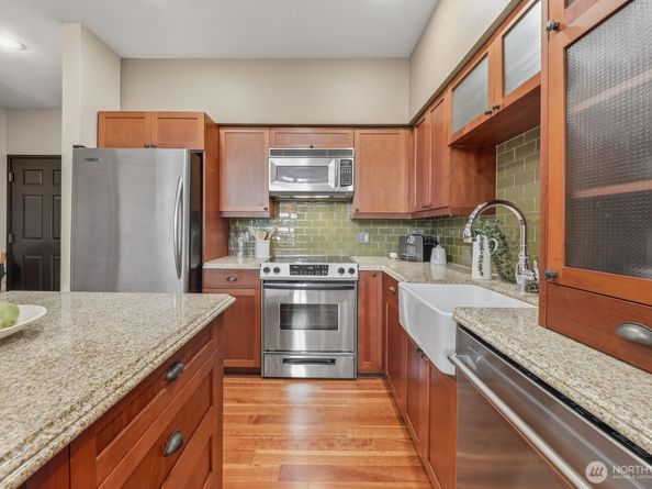 201 Galer Street 102, Seattle WA 98109