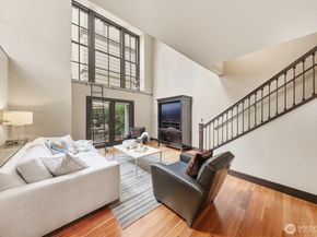 201 Galer Street 102, Seattle WA 98109