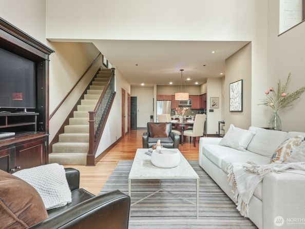 201 Galer Street 102, Seattle WA 98109
