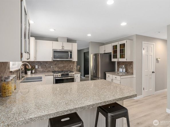 19612 NE 162nd Street, Woodinville WA 98077