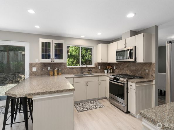 19612 NE 162nd Street, Woodinville WA 98077