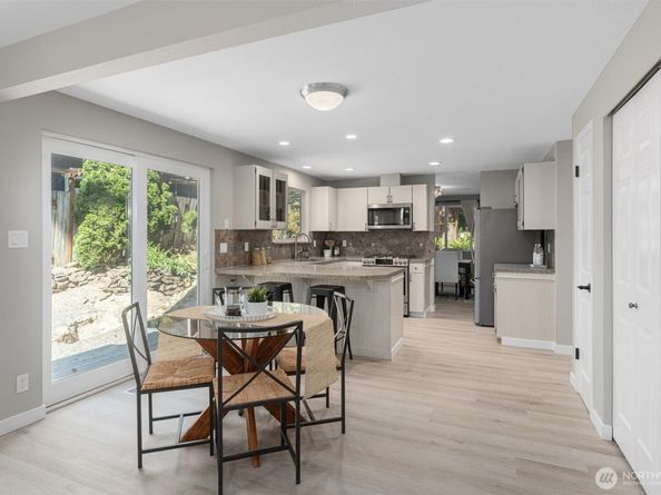 19612 NE 162nd Street, Woodinville WA 98077