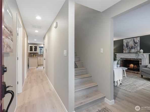 19612 NE 162nd Street, Woodinville WA 98077
