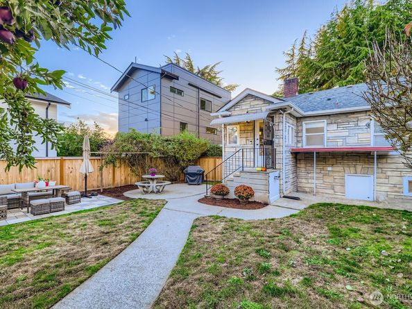5606 46th Avenue SW, Seattle WA 98136