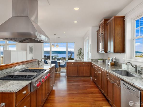 37918 Vista Key Drive NE, Hansville WA 98340