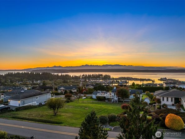 37918 Vista Key Drive NE, Hansville WA 98340