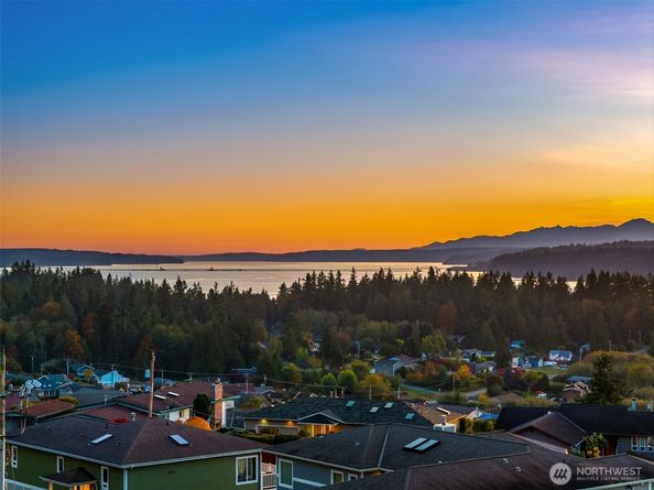 37918 Vista Key Drive NE, Hansville WA 98340