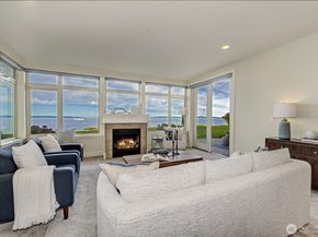 31 Pine Street 105, Edmonds WA 98020