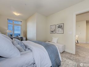 31 Pine Street 105, Edmonds WA 98020