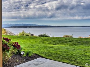 31 Pine Street 105, Edmonds WA 98020