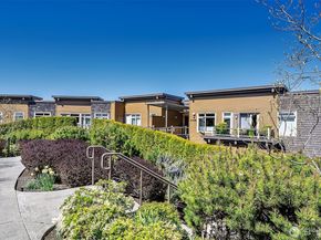 31 Pine Street 105, Edmonds WA 98020