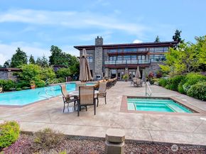 31 Pine Street 105, Edmonds WA 98020