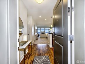 31 Pine Street 105, Edmonds WA 98020