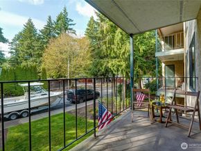 14331 124th Avenue NE C22, Kirkland WA 98034