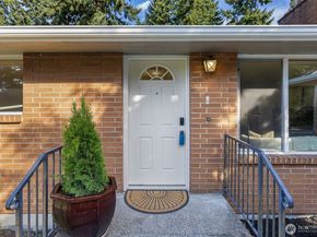 836 SW 128th Street, Seattle WA 98146