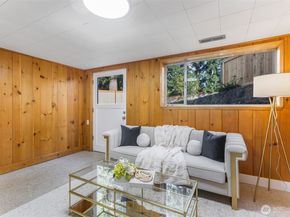 836 SW 128th Street, Seattle WA 98146