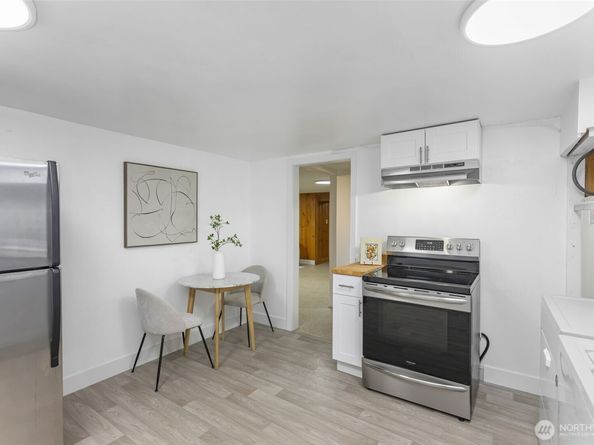 836 SW 128th Street, Seattle WA 98146