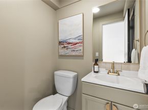 5528 173rd Place SW, Lynnwood WA 98037
