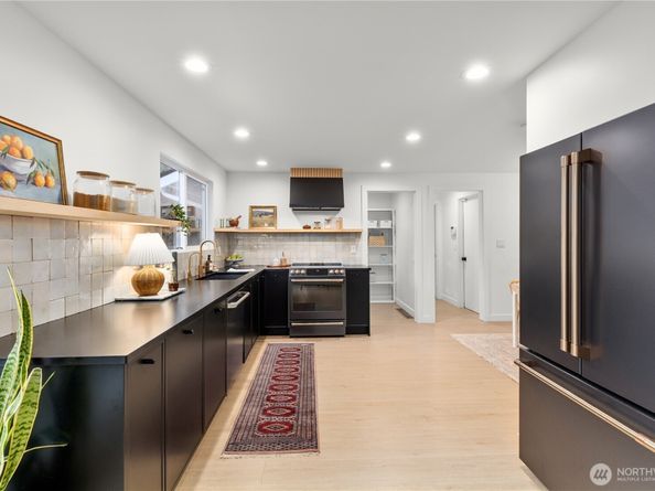 5528 173rd Place SW, Lynnwood WA 98037