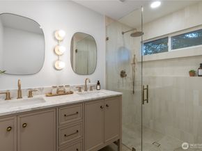 5528 173rd Place SW, Lynnwood WA 98037
