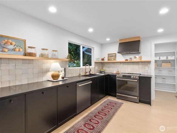 5528 173rd Place SW, Lynnwood WA 98037
