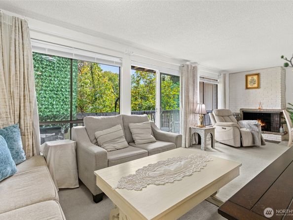 13558 37th Avenue S 22, Tukwila WA 98168