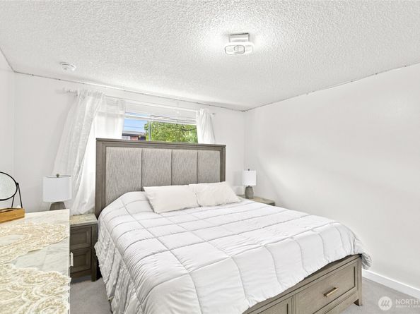 13558 37th Avenue S 22, Tukwila WA 98168