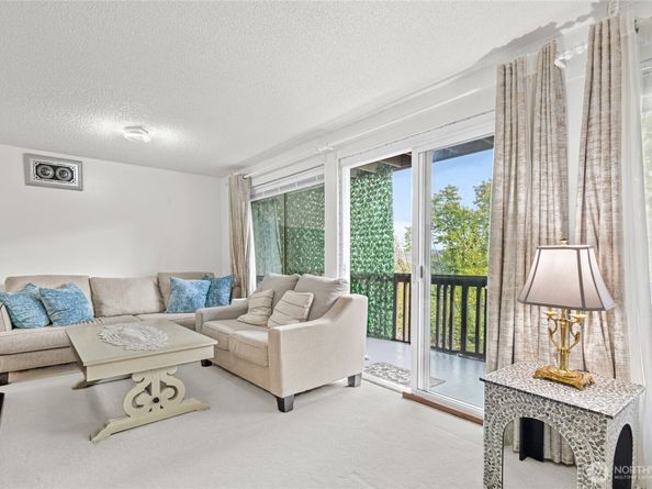 13558 37th Avenue S 22, Tukwila WA 98168
