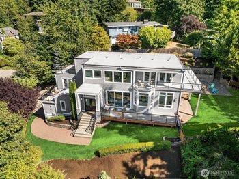 6447 NE 129th Place