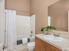 6447 NE 129th Place, Kirkland WA 98034